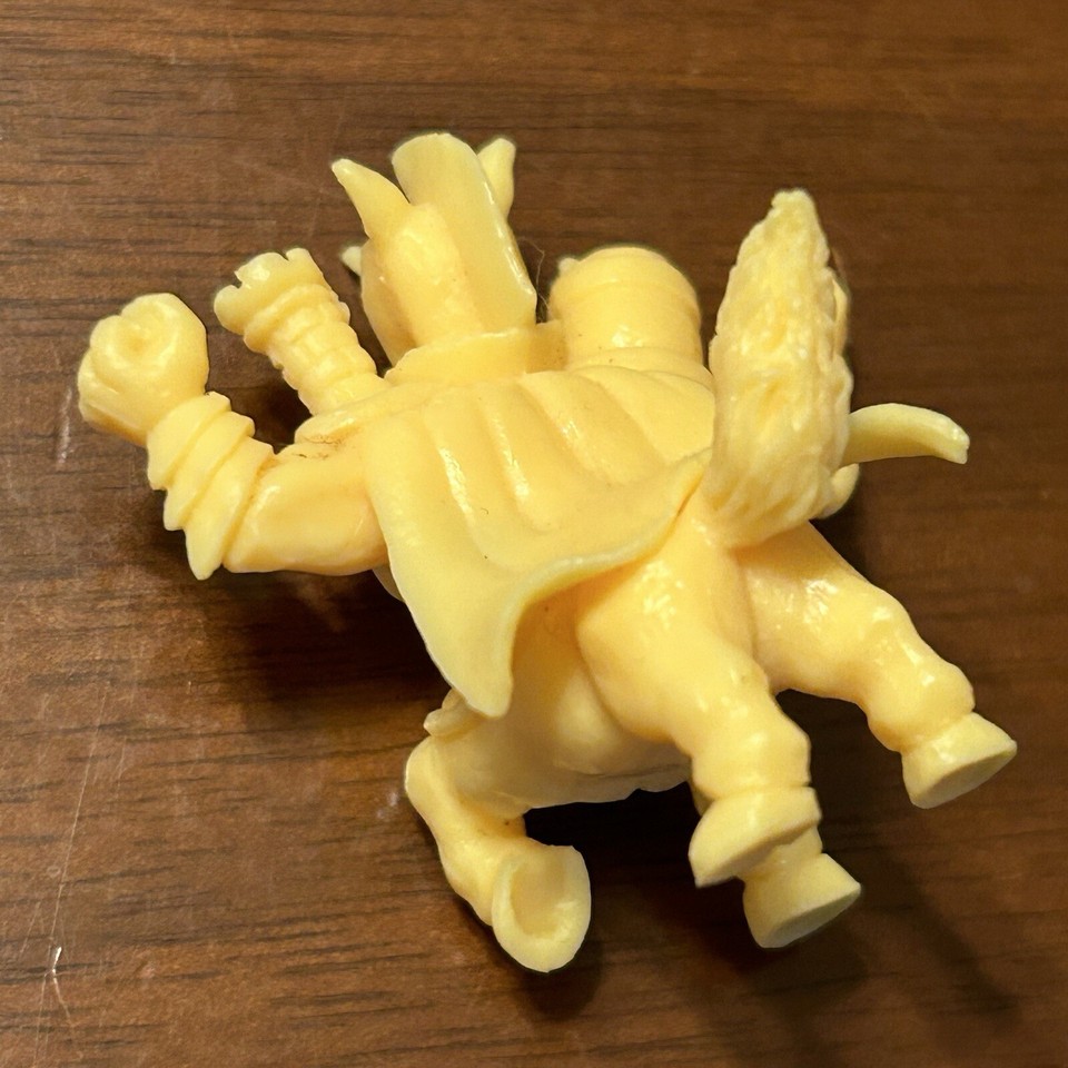 2002 Bandai ULTIMATE MUSCLE Men Kinnikuman CHECKMATE Figure YELLOW