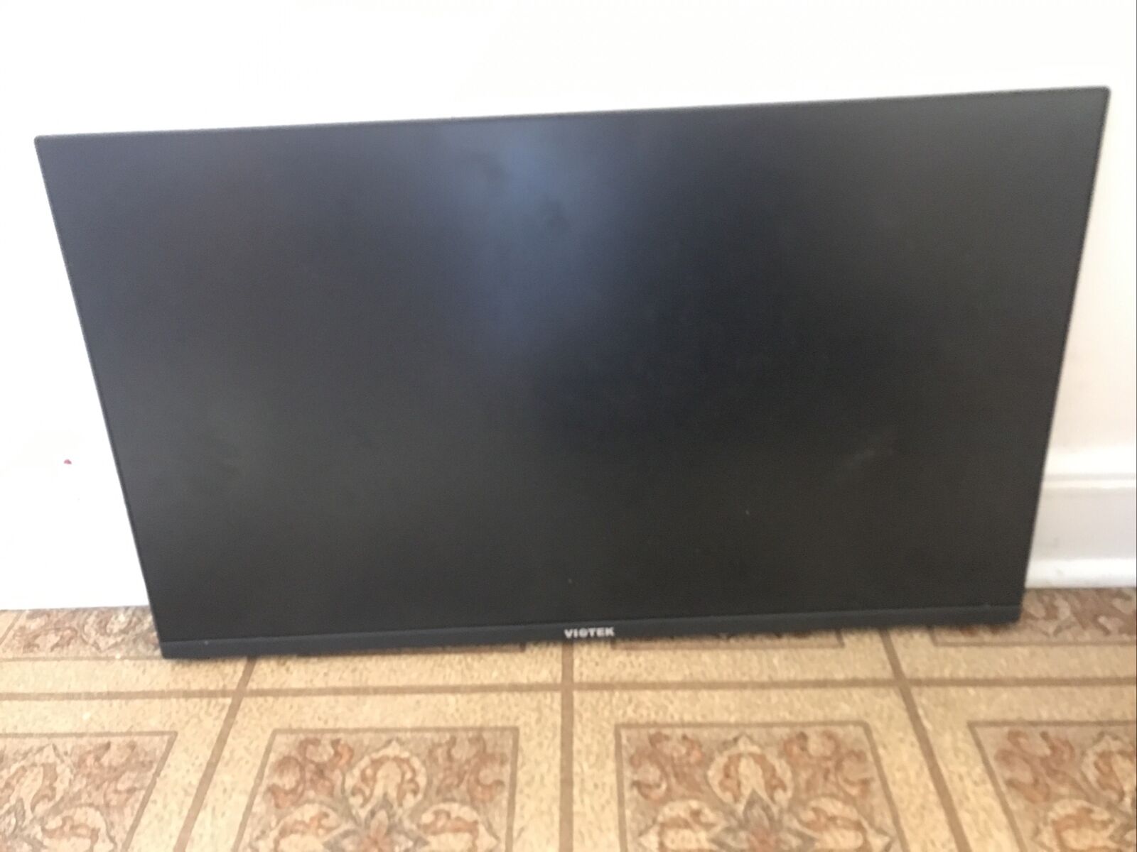 Viotek H270 HD LED Monitor Television Cracked For Parts As Is