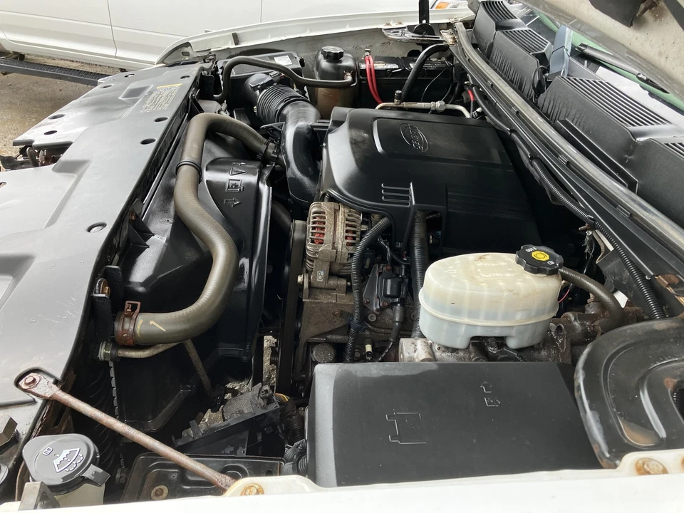 09 Chevy Silverado 2500 Brazo de control inferior pasajero delantero derecho Foto 4 de 4