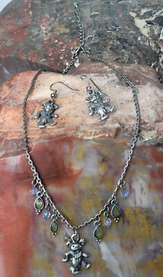 VINTAGE GREATFUL DEAD DANCING BEA CRYSTAL RHINESTONE NECKLACE AND EARRINGS SET