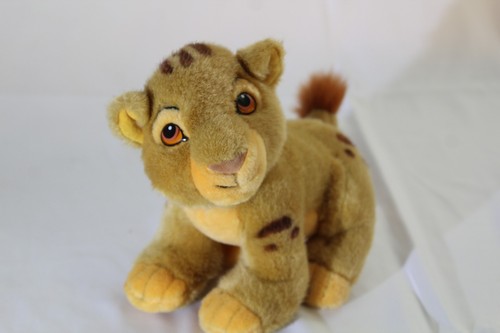 Disney Store Simba Plüschtier Der König der Löwen Baby Simba Löwenjunges 1994 Stofftier 8 Zoll Spielzeug - Bild 10 von 10