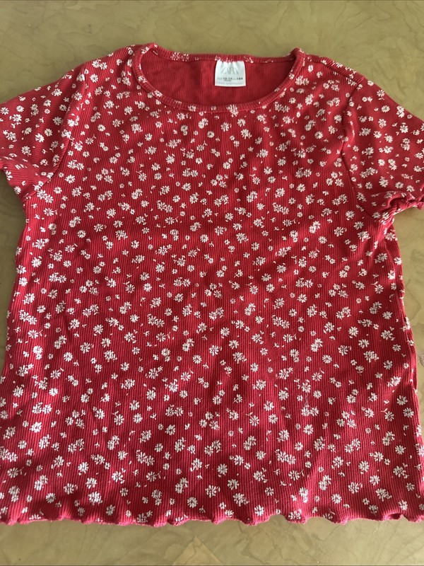 Zara Girls Size  13-14 Red Floral Lettuce Trim T-shirt! 98% Cotton!