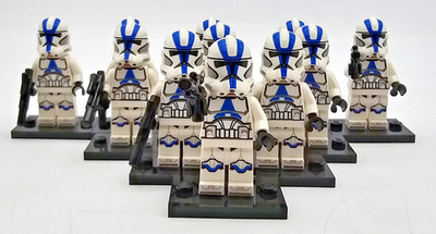 12 Lego Star Wars Legion Clone Trooper Lot Of 11 w/ Blasters & Stands