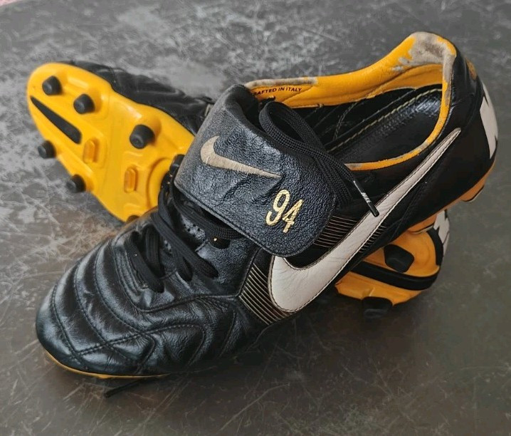 Nike Tiempo 94 premier cleats Black/White/Del Sol/Gold 1994