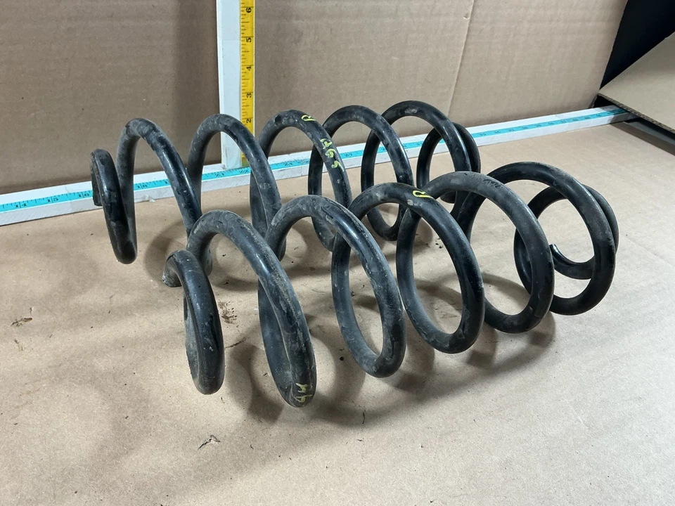 Juego de 2 muelles helicoidales de suspensión trasera izquierda y derecha para Audi S5 2008-2017 OEM Foto 4 de 4