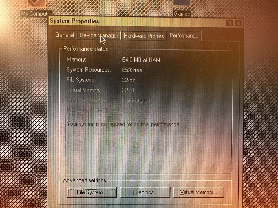 Vintage TOSHIBA SATELLITE 1675CDS/6.0 Windows 98 Laptop Computer with Charger - Image 3 of 4
