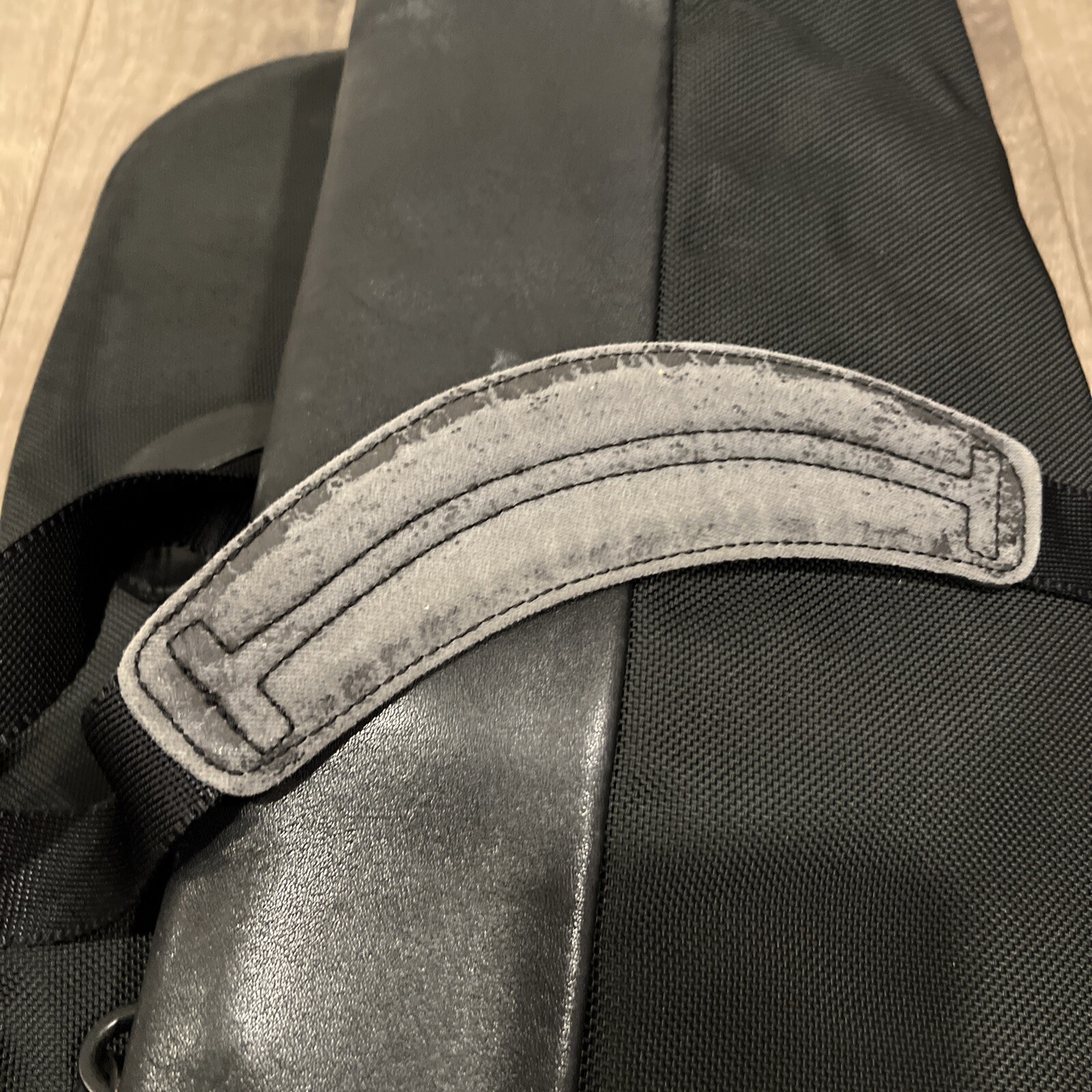 TUMI Garment Bag Bi Fold Suit/Dress Travel Bag Black Including 2