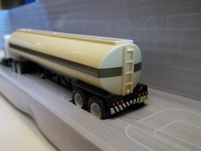 Corgi TY07201 James Bond 007 Kenworth Tankwagen „Licence To Kill“ 1/64