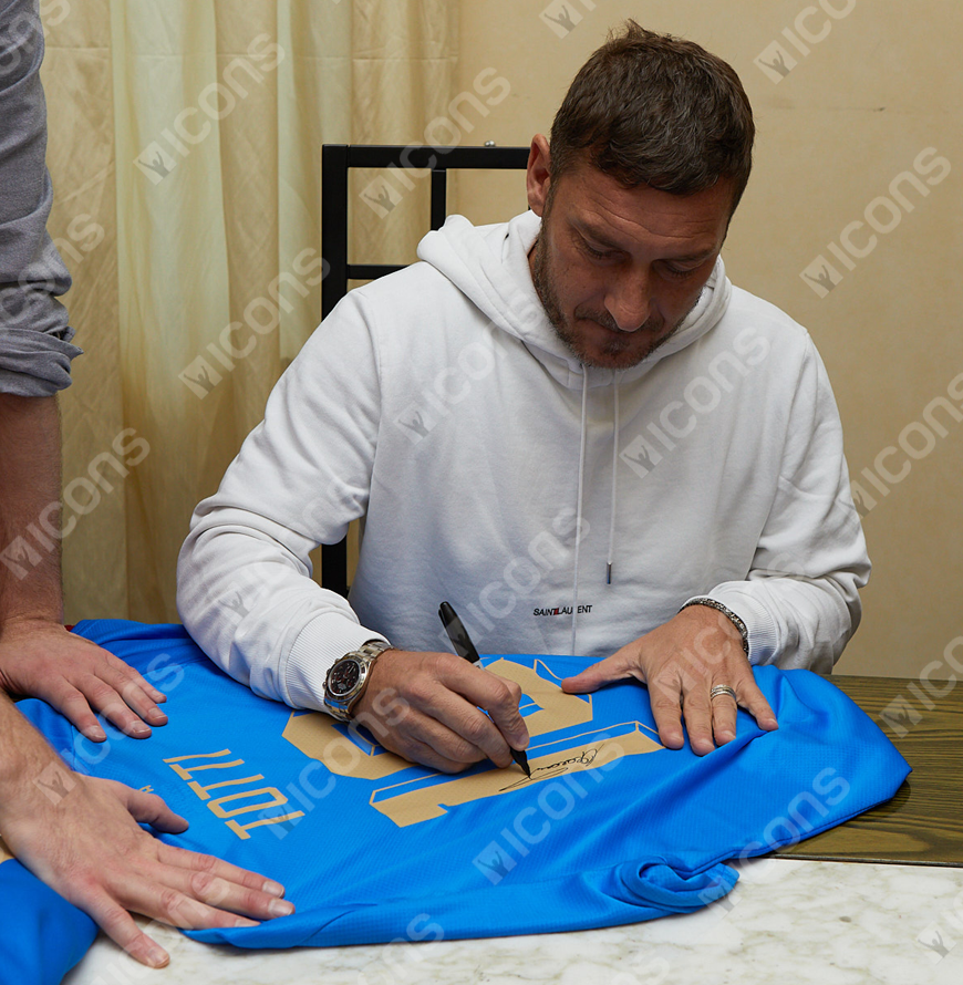 Francesco Totti 2022-23 Italy Home Signed Jersey Icons