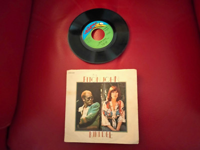 45 Elton John Don't Go Breaking My Heart / Snow Queen Vinyl 7''