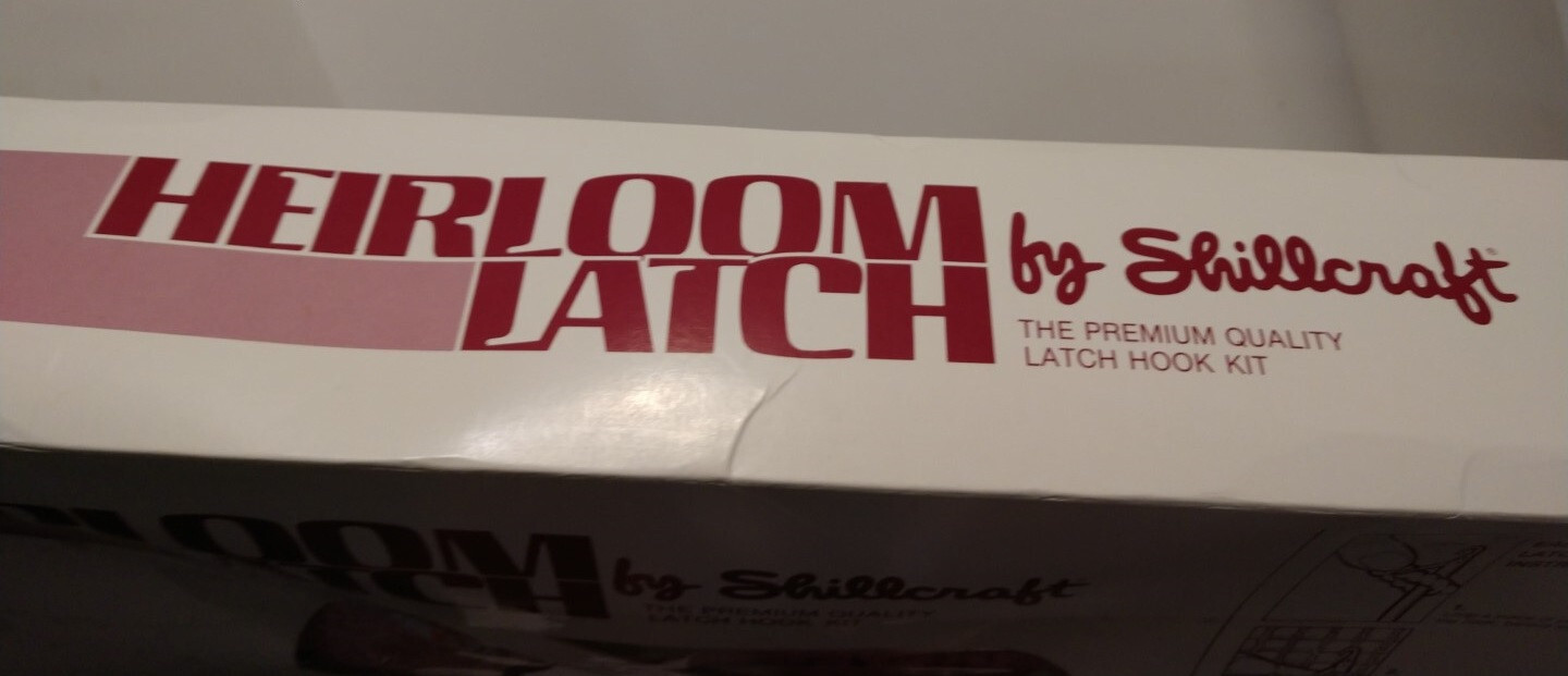 Vintage Shillcraft Heirloom Latch Hook Kit Rug Wall Hanging FLORAL 18