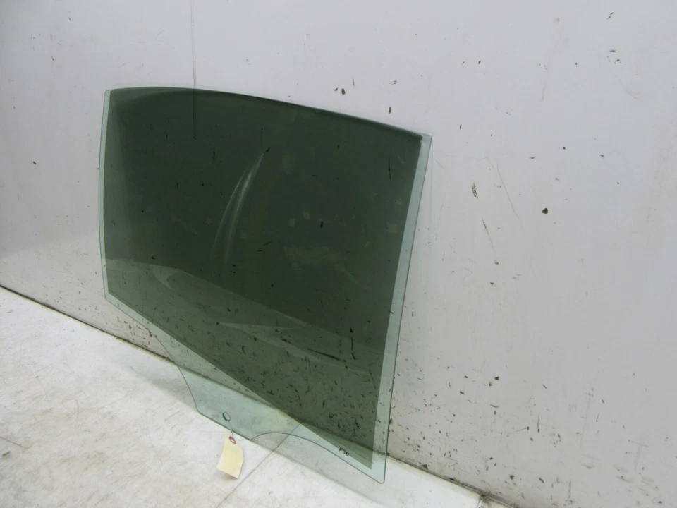 BMW 328xi F30 2012-2016 OEM puerta trasera derecha ventana panel de vidrio Foto 3 de 4