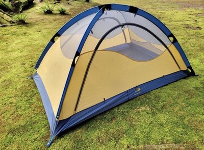 THE NORTH FACE Roadrunner 2 (No Rainfly) Backpacking Camping Tent