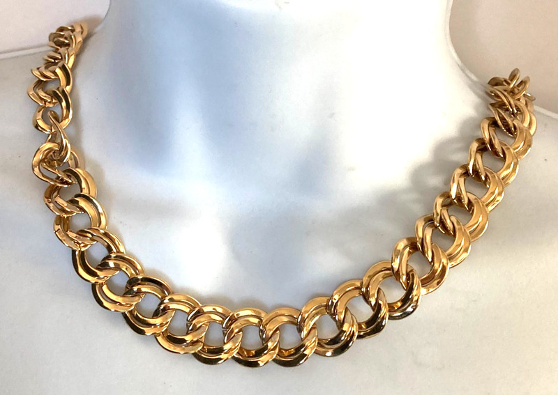 Vintage Signed MONET Gold Tone Chunky Linked Ornate Chain