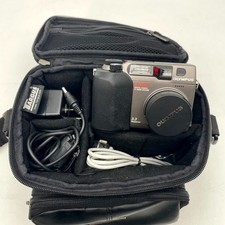 Olympus Camedia C-3000 Zoom Digital Camera 1.8" Display 3.3MP 3x Optical Zoom