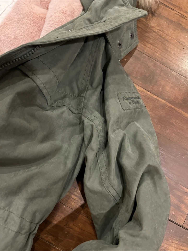 Abercrombie Kids размер 11/12 -военная парка меха с подкладкой капюшон розовый шерпа подкладка - Изображение 4 из 4