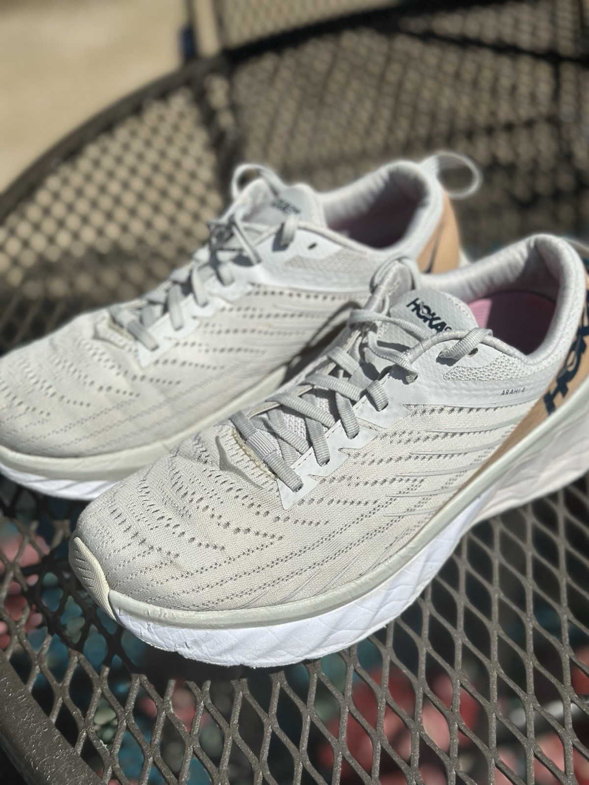 Hoka One One Womens Arahi 4 Running Shoes Gray Size 10