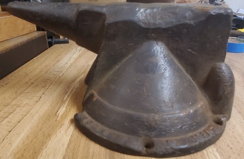 Antique Vintage Cast Iron Rochester Minn Minnesota 15lb Anvil Tool