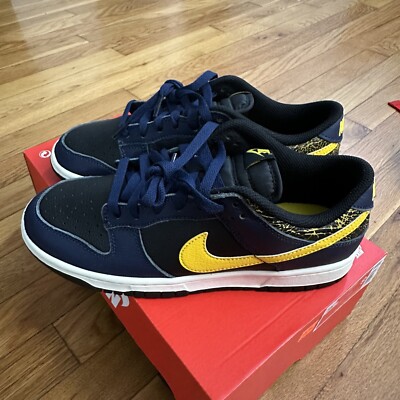 スニーカー Nike SNEAKER (DV2440) Nike Dunk Low Retro Mens Shoes Black/Tour Yellow Size 8