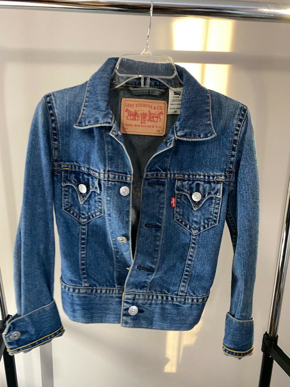 Levis Jean Jacket Womens Iconic TYPE 1Size XS Pointed… Gem