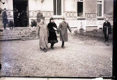 Chaumont France Mrs Edith Bolling Wilson shwon here leaving Ho- 1919 Old Photo