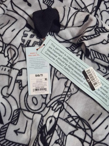 Cat & Jack Boys Size 6/7 Hooded 1 Piece Pajamas Zip-Up Long-Sleeve - Picture 3 of 4