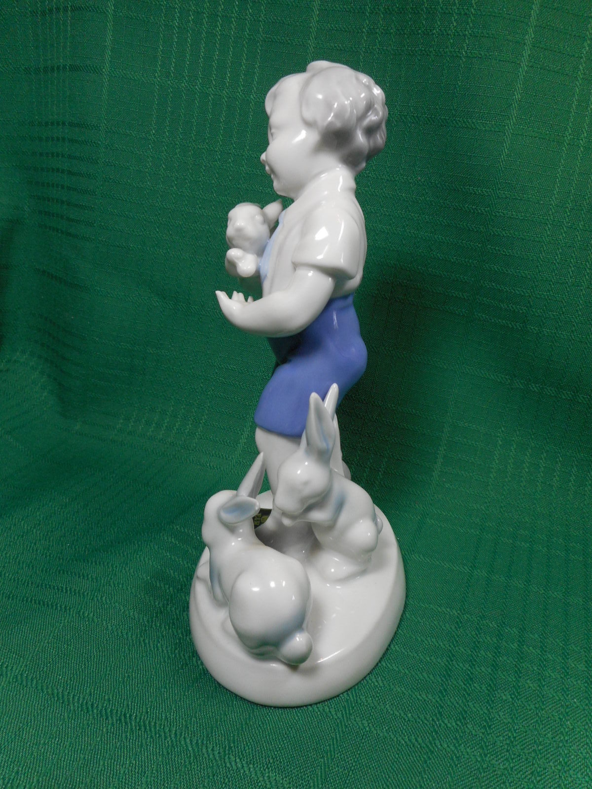 Picture 2 of 9