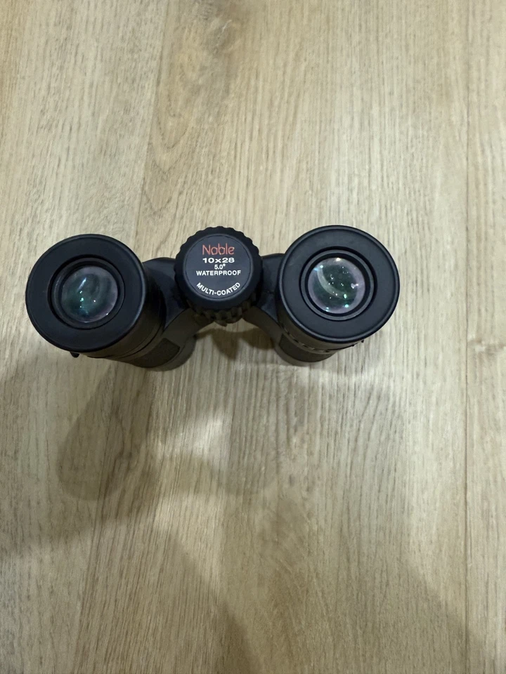 Celestron Noble 8x32 7.5 Waterproof Phase Coated – Binoculars with Case and Box - Image 4 of 4