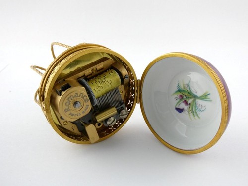 Limoges Frankreich Peint Main handbemalter Vogel im Käfig Spieluhr Schmuckschatulle Romantik - Bild 9 von 18