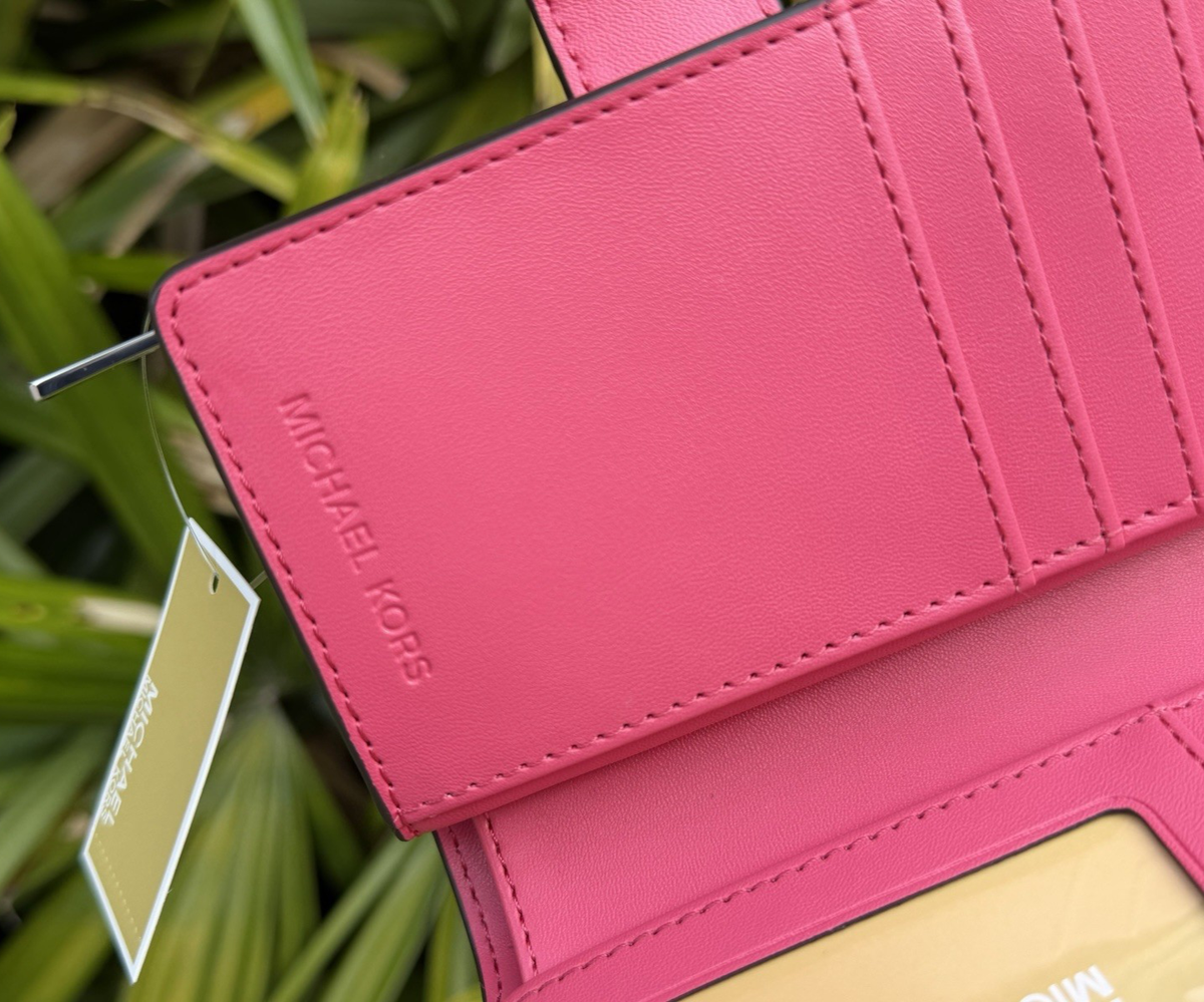 MICHAEL KORS  カードウォレット　ソフトピンク Michael Kors Jet Set TraveL MD Bifold Coin Zipper Wallet MK Pink