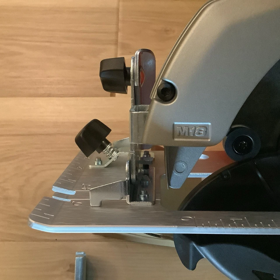 Milwaukee 2630-80 M18 18V Cordless Li-Ion 6-1/2 in. Circular Saw (Tool Only) - Image 2 of 4