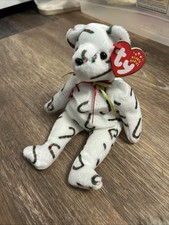 Ty Beanie Baby: "Cand-e" The Bear. DOB:12-13-2001