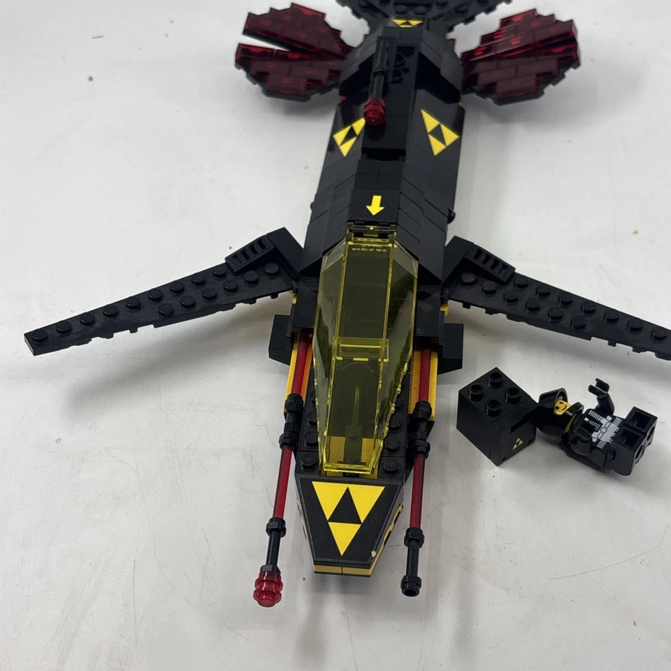 Lego 40580 Blacktron Cruiser con minifigura Foto 3 de 4