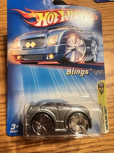 2005 Hot Wheels First Editions Blings 1/10 Chrysler 300C #31 - Picture 2 of 4