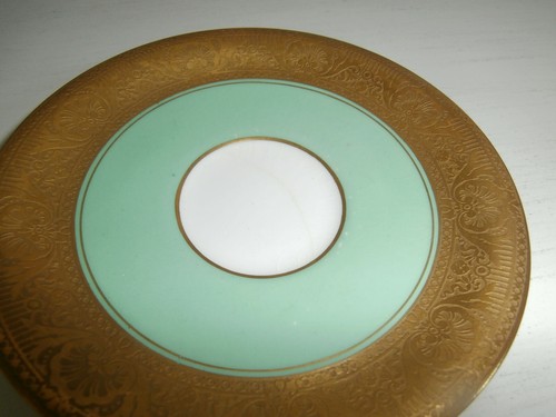 ANTIQUE ROYAL WORCESTER PAIR OF GREEN GOLD GILT DEMITASSE COFFEE CUPS & SAUCERS - Picture 10 of 12