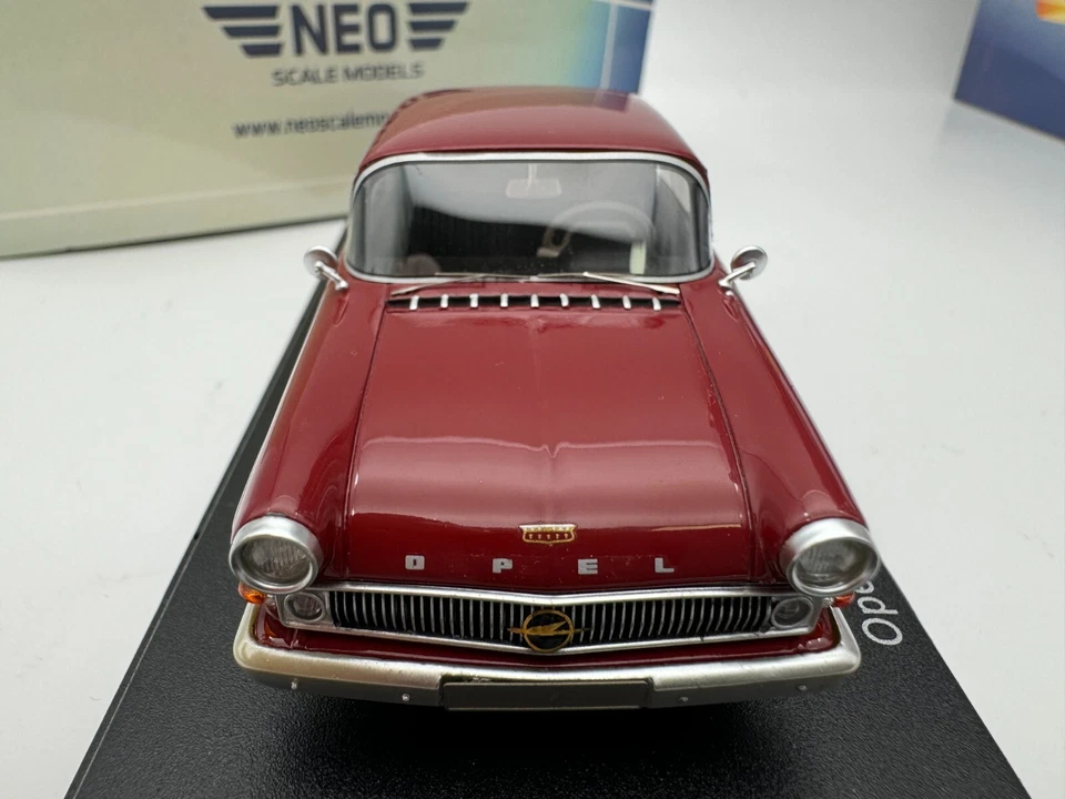 Opel Kapitan P2.6 cupé Autenrieth 1963 rojo oscuro #295 NEO 1/43 Foto 3 de 4