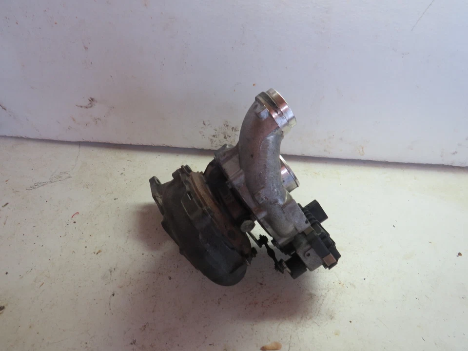 Mercedes Sprinter 3.0 2010 Freightliner turbo cargador diésel Foto 2 de 4