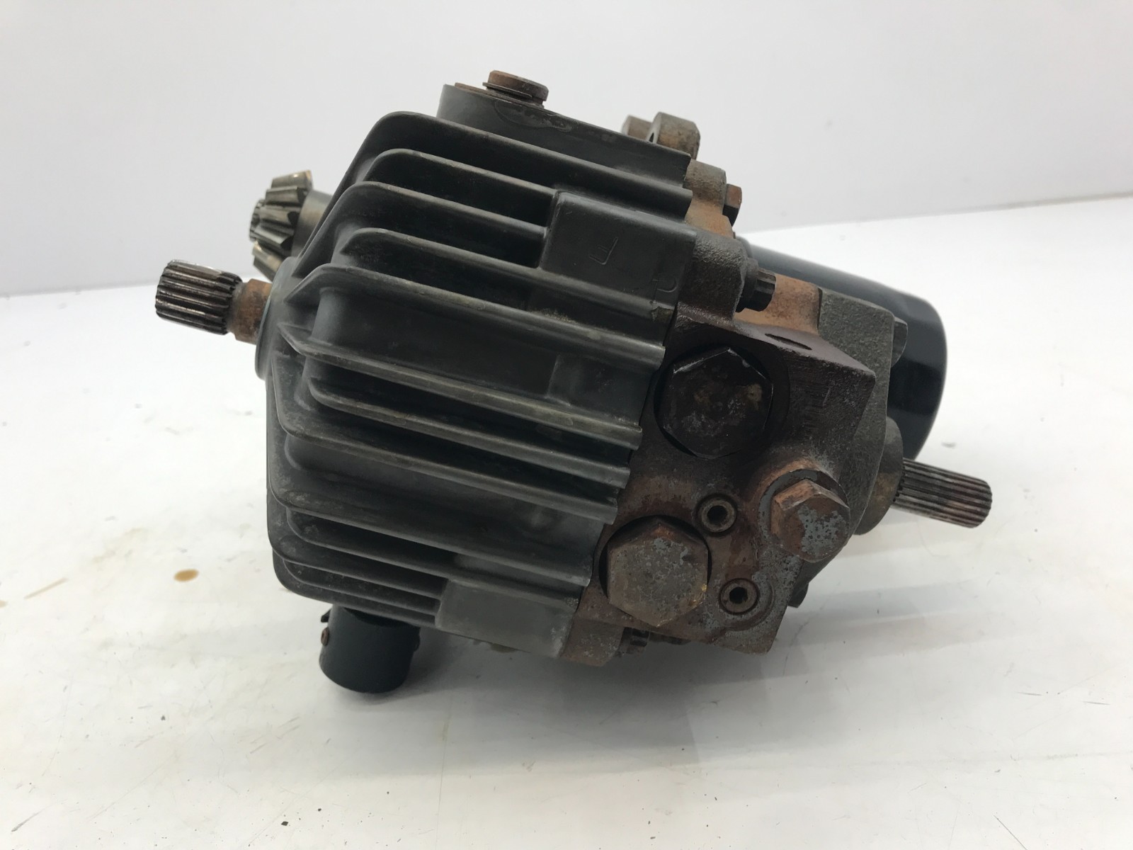 JOHN DEERE HYDROSTATIC PUMP 316 322 332 318 330 332 420 430 ROUND SHAFT ...