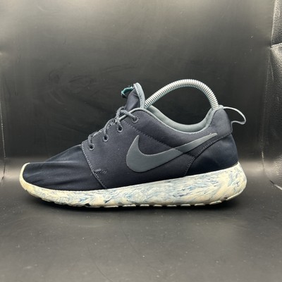 nike roshe run marble black