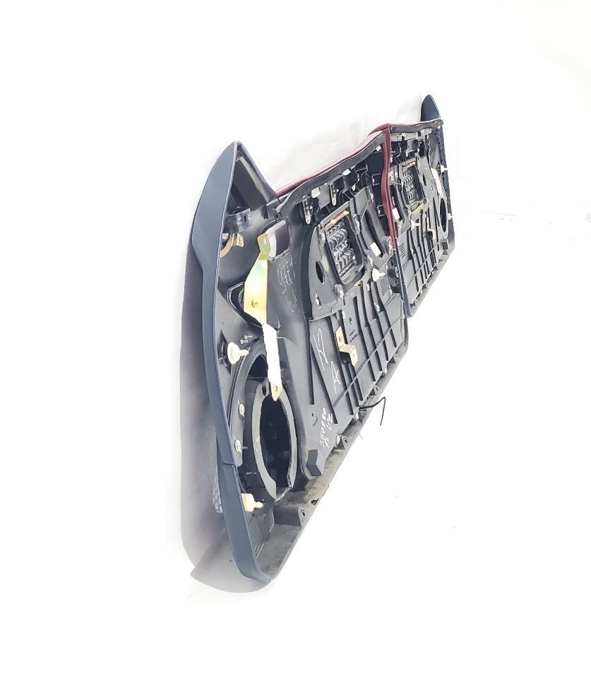Used Part fits: 2003 Maserati SPYDER CC Grade A
