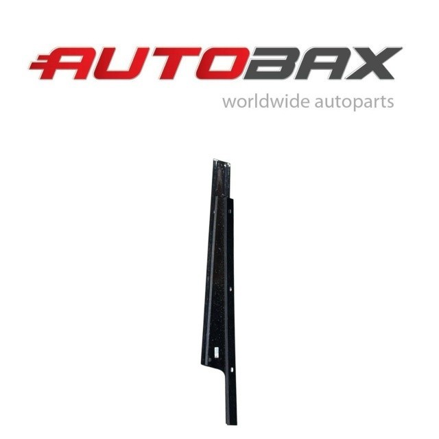 Rolls-Royce Cullinan 2020-2024 Front Left Body side molding