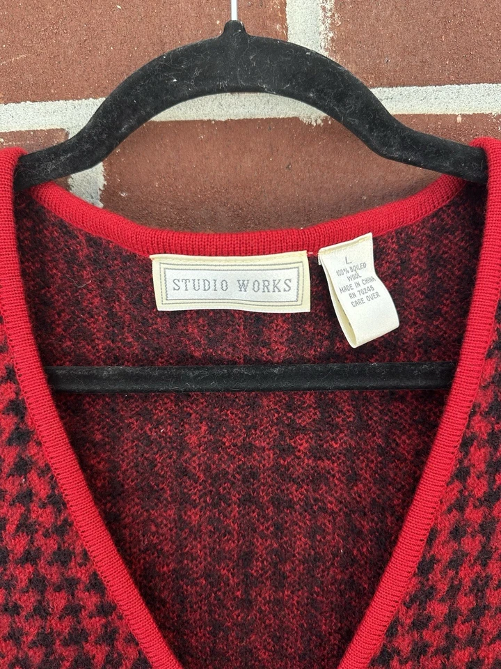 Vintage Studio Works Red Houndstooth Womens Zip Up Vest Size Large - Image 3 of 4
