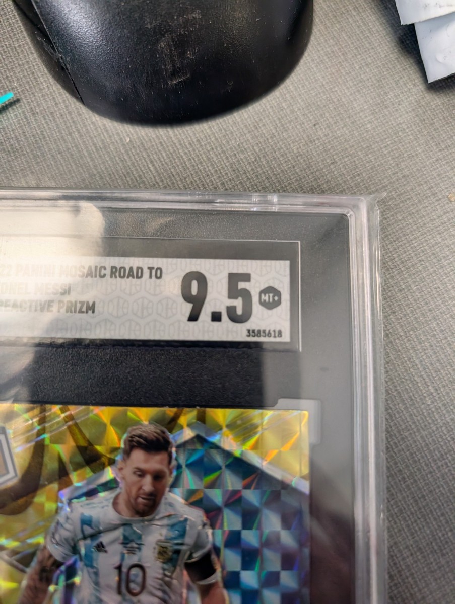 2021-22 Mosaic Fifa Road to World Cup SGC 9.5 Lionel Messi