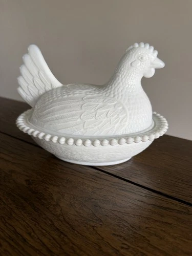 Vintage Indiana Glass Hen on a Nest 7" Beaded MILK GLASS WHITE