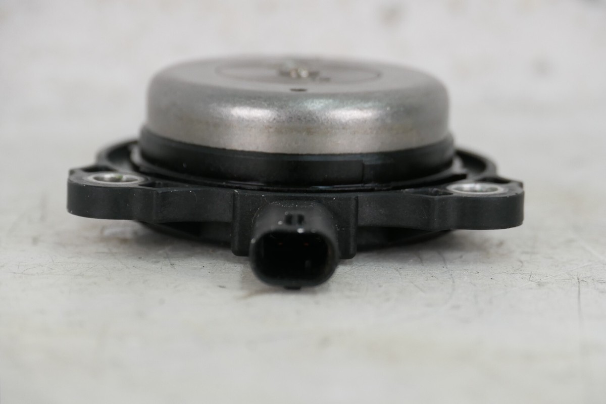 2012-2016 MERCEDES-BENZ A180 ENGINE MOTOR CAMSHAFT SENSOR 