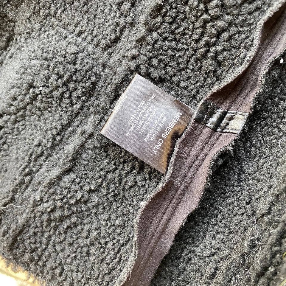 Members Only Mujeres Talla Pequeña Gamuza Forrada Chaleco Chaqueta Hebilla Sin Mangas Foto 4 de 4