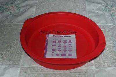 TUPPERWARE TUPPERCHEF BAKING SILICONE ROUND FORM NEW - RED