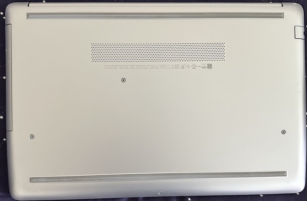 HP 15-DA0032WM 15.6 inch 2.2 GHz Core i3 i3-8130U 4GB DDR4-SDRAM