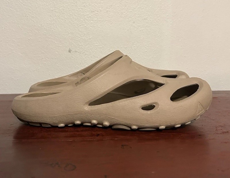 KEEN Outdoor Casual Shoes Women 7-8 Beach Slipper River Shoes Men 5-6 Shoes NWOB