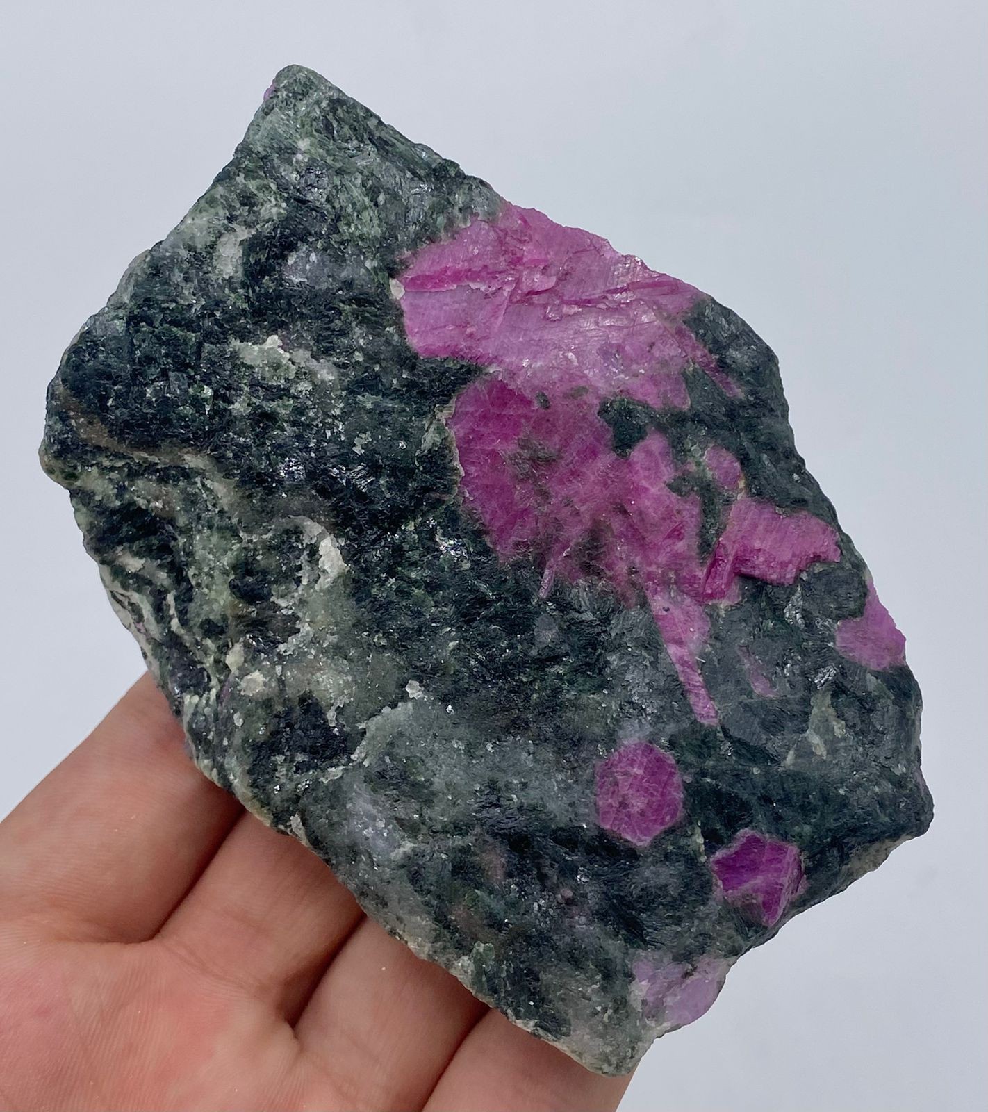 254GM Fluorescent Ruby on black metrix Specimen from Badakhshan Afghanistan